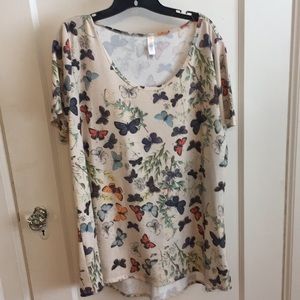 LulaRoe Classic T